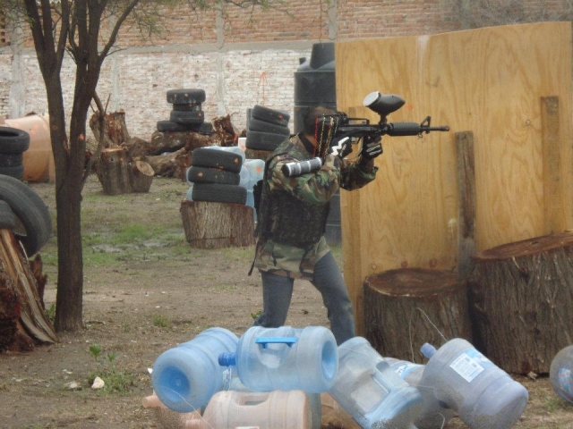  Jogando pegadinha 